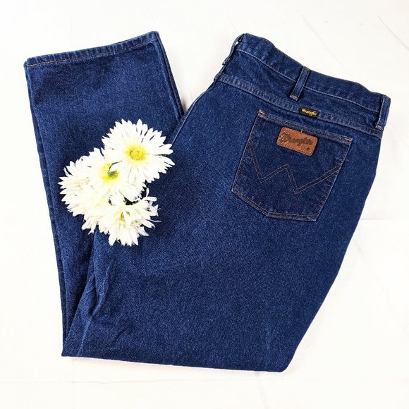 🔥Host Pick🔥 Wrangler 945NAV *Rare* 70s Made in USA Jeans SZ 50
